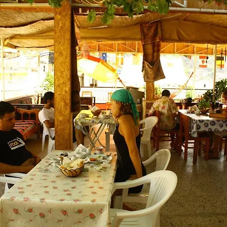 Bed & Breakfast Meltem 4*