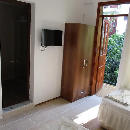 Meltem 住宿加早餐酒店 4*