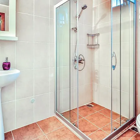 住宿加早餐酒店 Meltem 4*